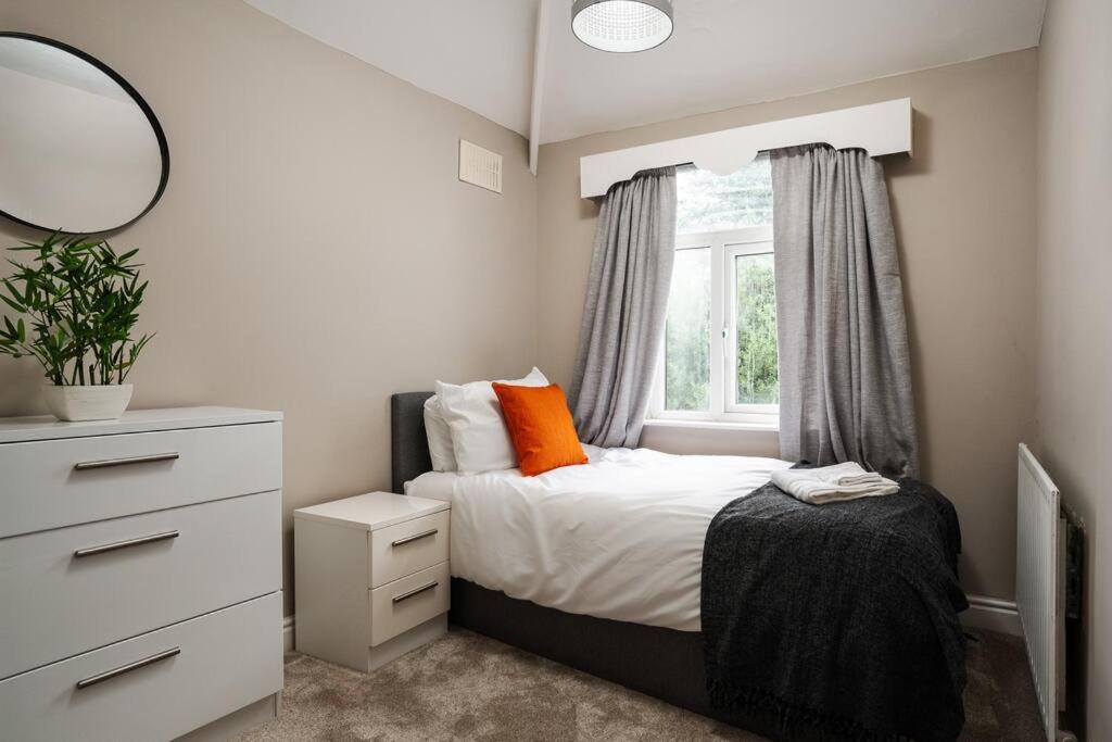 Charming 3bd Didsbury House Apartment Manchester