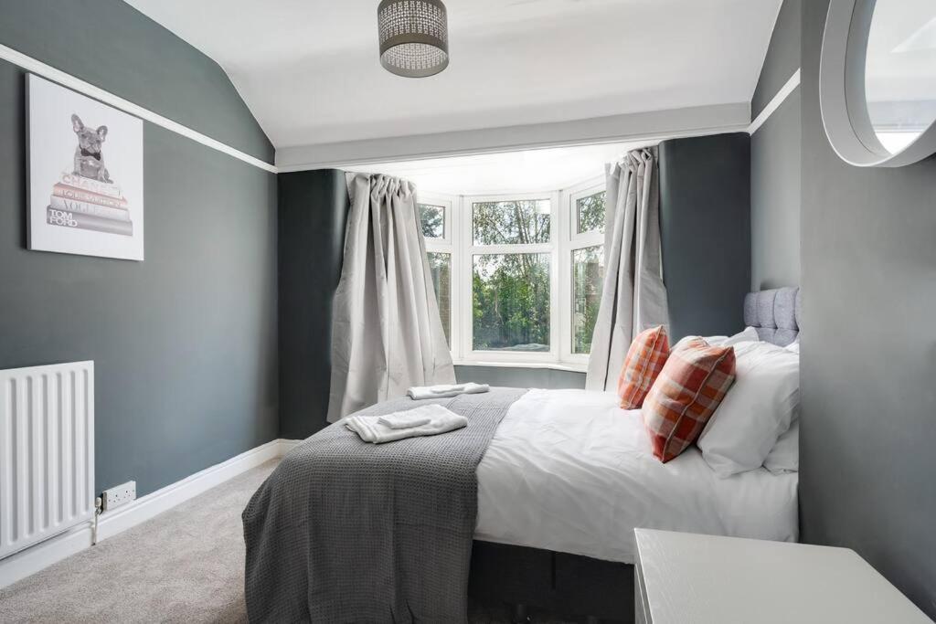 Charming 3bd Didsbury House Apartment *